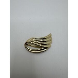 Vintage Piscitelli Gold Tone Swirl Angel Wing Scarf Slide Clip